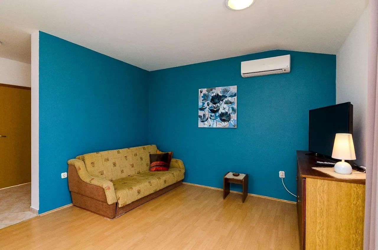 Apartments Milka Slatine