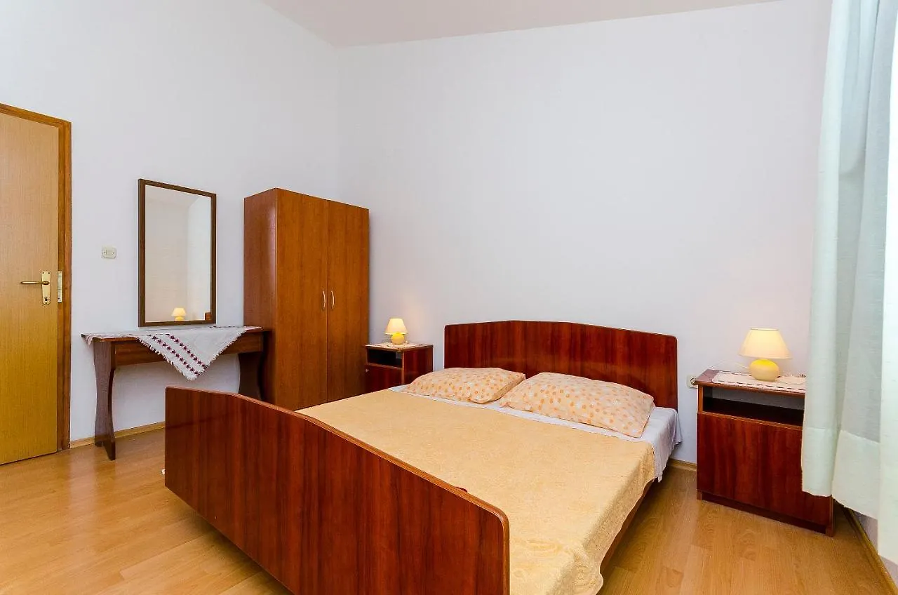 Apartments Milka Slatine