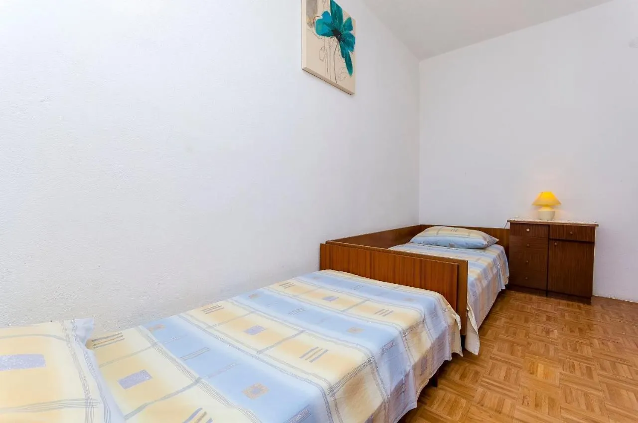 Apartments Milka Slatine